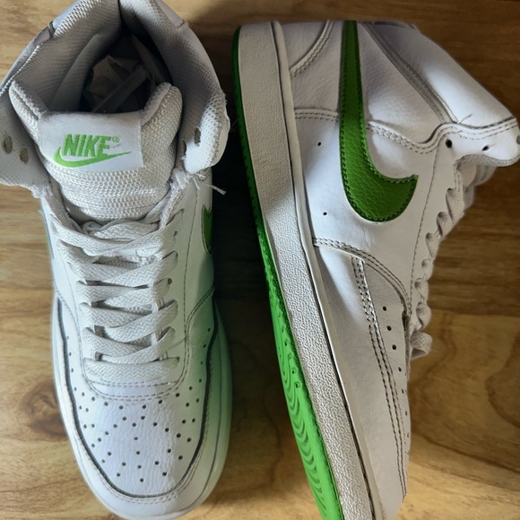 Nike Gray and White Sneakers - Picture 7 of 15